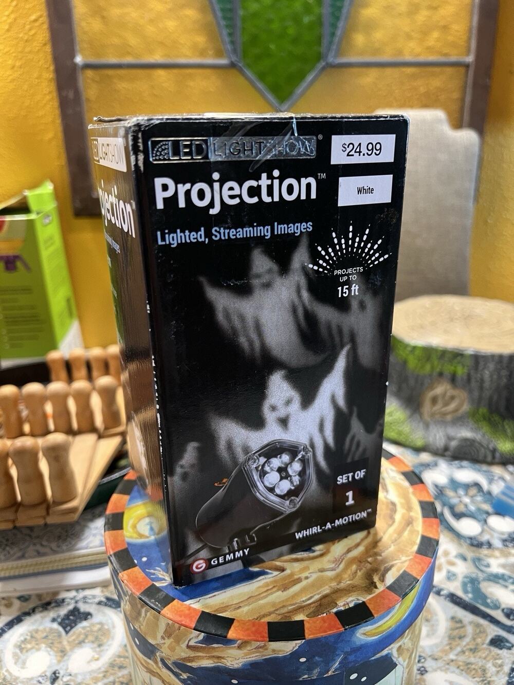 Gemmy LED Lightshow Projection Whirl-A-Motion Light Ghosts Halloween